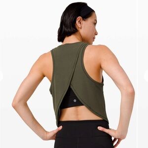 Lululemon Fast as Light Tank, mesh size 6
